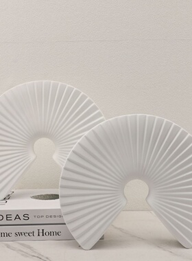 现代简约创意扇形树脂摆件售楼部样板间客厅桌面家居软装饰品摆设