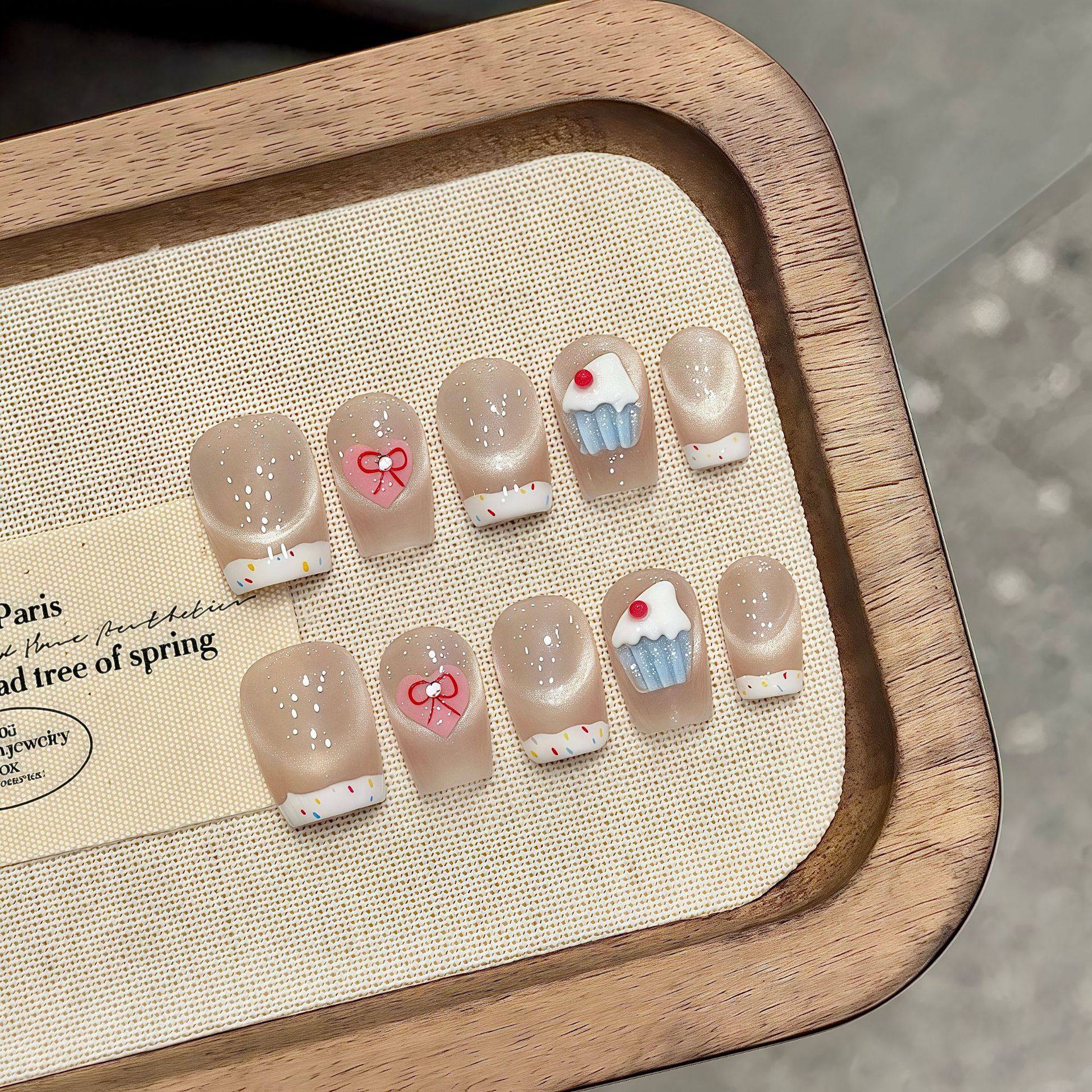 魅甲美甲 法式微笑猫眼奶昔蛋糕款可爱蝴蝶结个性短款手工穿戴甲,彩妆/香水/美妆工具,穿戴甲/甲片,淘宝优惠券,粉丝福利购,淘宝优惠卷