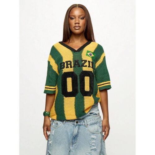 字母V领短袖上衣女士 V-neck short sleeved shirt with letters