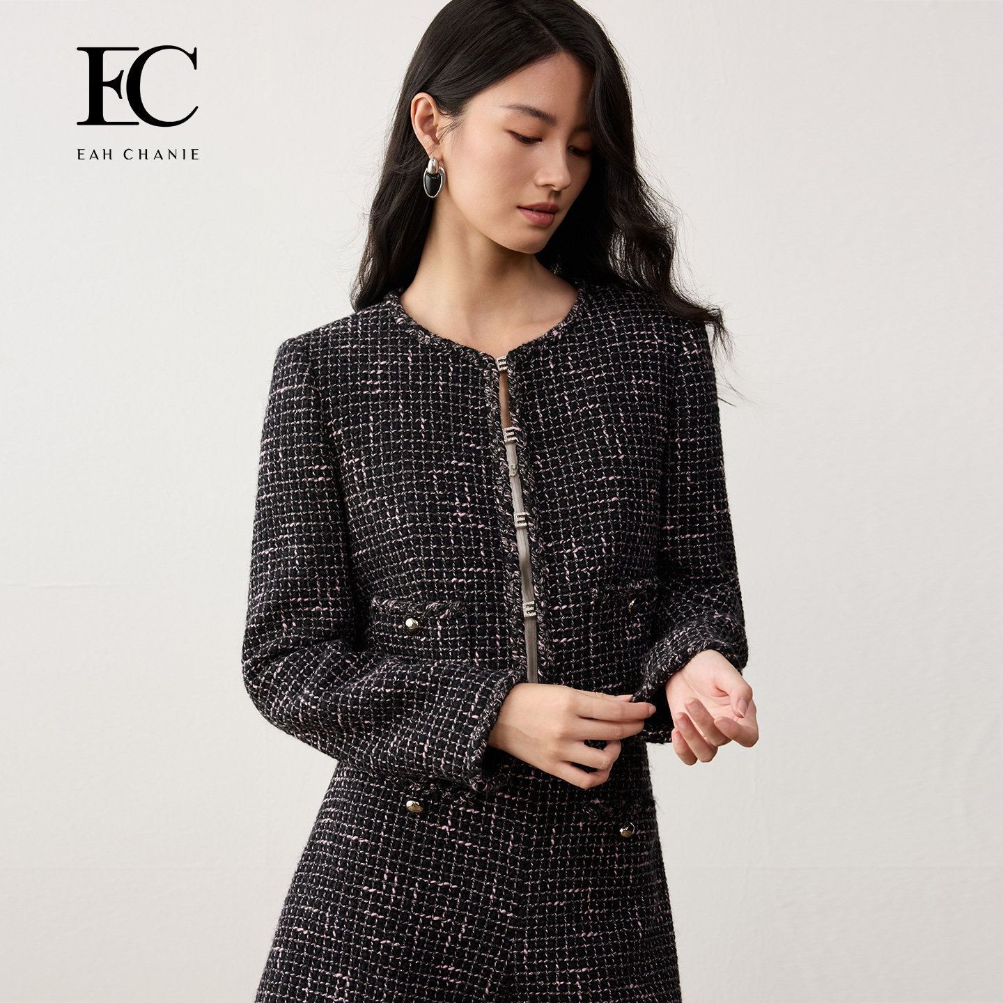 【早春新品】奕辰2026春季新款粗花呢小香风短外套法式钻扣长袖女,女装/女士精品,短外套,淘宝优惠券,粉丝福利购,淘宝优惠卷