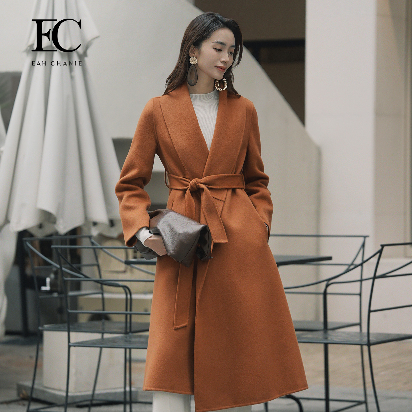 奕辰绵羊毛简约宽领长款大衣