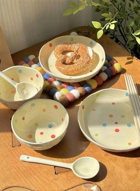 Cream-colored, Instagram-worthy, high-aesthetic tableware; c