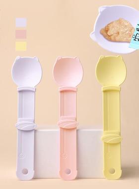 Pet Cat Food Squeezer Spoon, a feeding tool specifically des