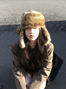 复古东北加厚保暖毛绒秋冬雷锋帽飞行员皮质骑车防寒护耳帽显脸小