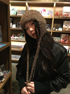 2024秋冬新款韩系ins感羊羔毛绒保暖护耳雷锋帽针织套头毛线帽子