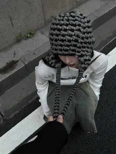 秋冬ins风条纹鬼马可爱护耳帽复古街头韩版显脸小保暖针织毛线帽