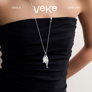 VEKE「游鳞入梦」吊坠简约轻奢小众个性项链女NC17083A