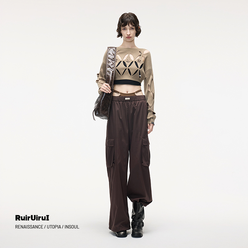 RuirUiruI冬季新品字母LOGO系列-印花短款针织衫