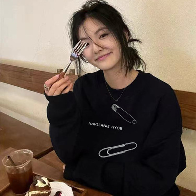 纯棉美式正肩黑色圆领卫衣女秋冬