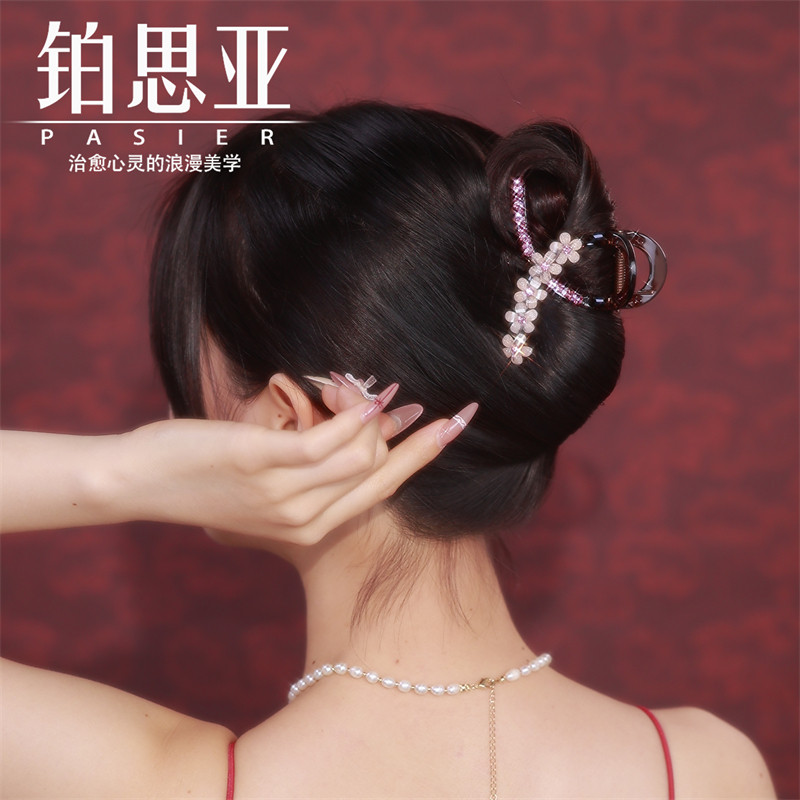 ��˼����֮زز����Ů2024�¿������������������̷�ץ��ͷ��