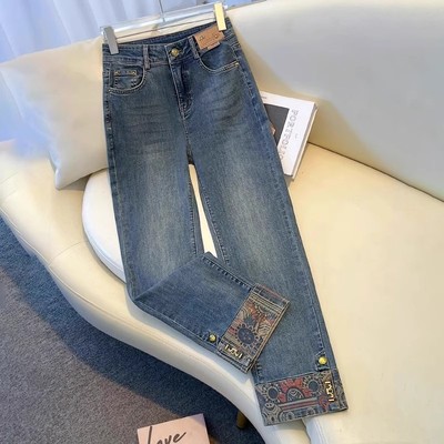 新中式直筒牛仔裤女秋款