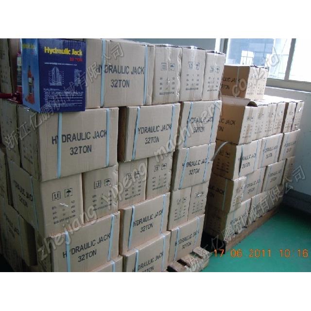 3顶2E0232-1T式千斤立外包装