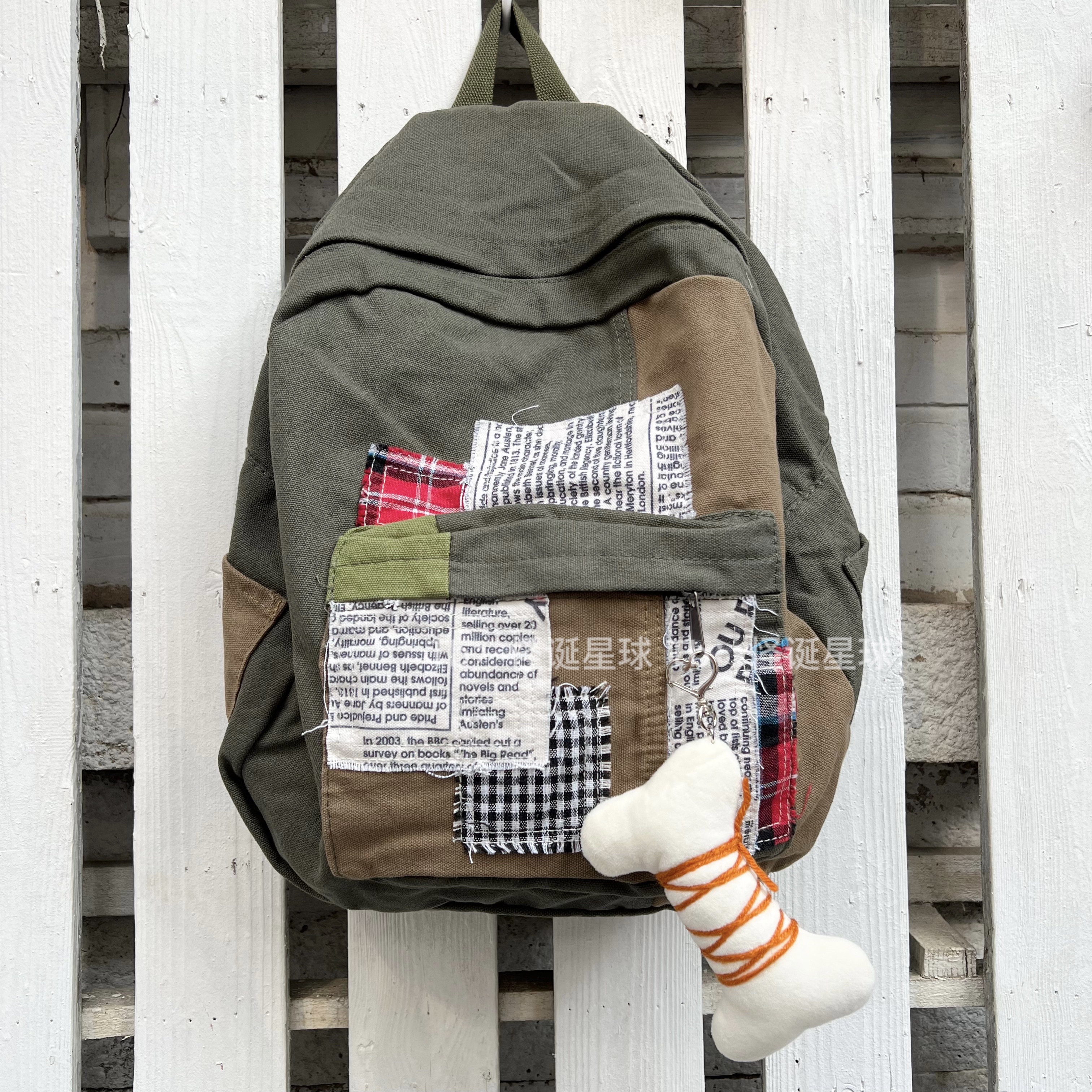 2024新款渐变水洗帆布书包女大学生小众设计感复古牛仔布双肩背包