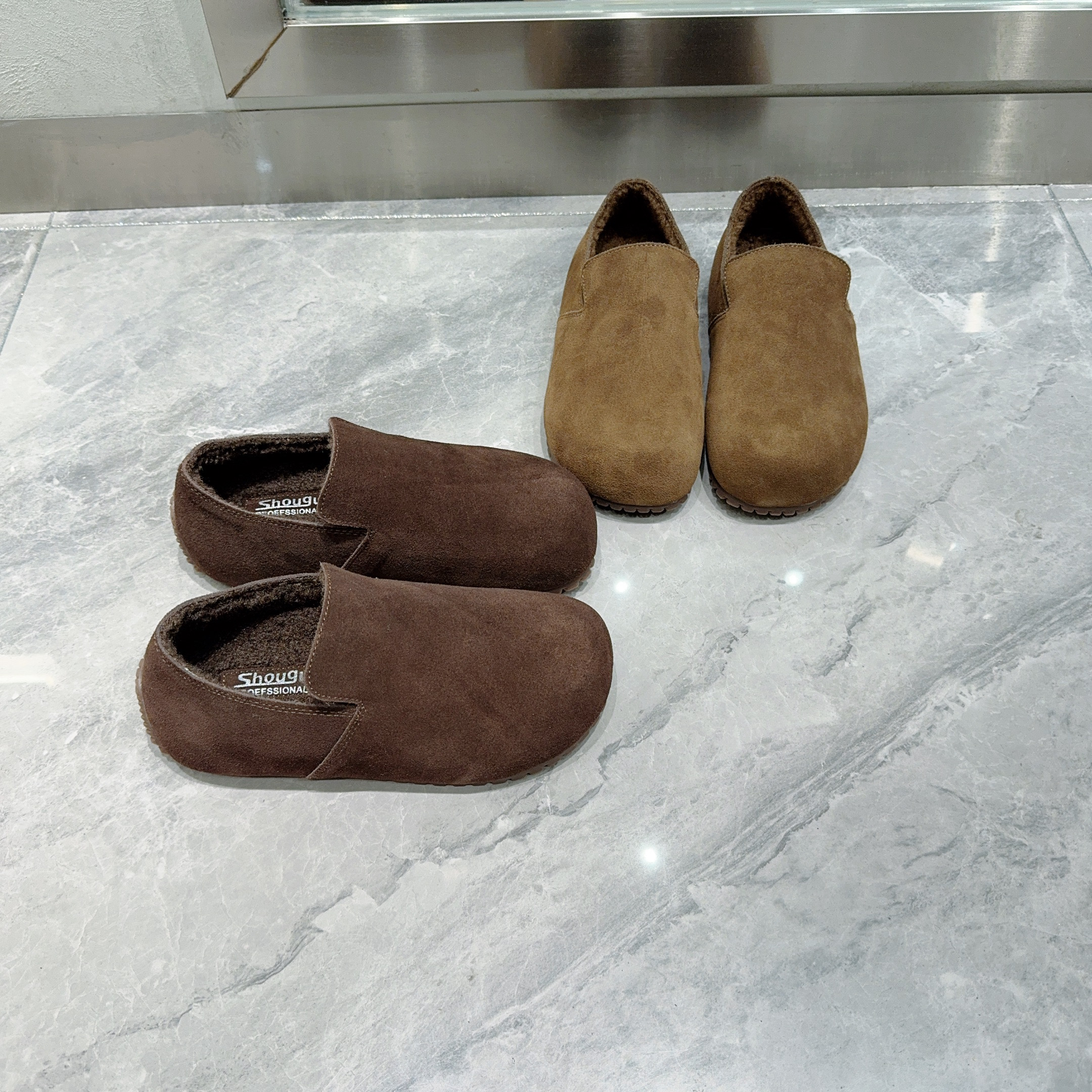 磨砂真皮软底勃肯鞋女2025冬新款懒人一脚蹬单鞋复古丑萌豆豆鞋潮