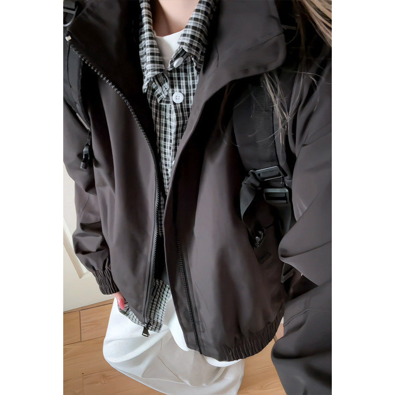 2026春深灰色美式立领飞行夹克男款高级感痞帅冲锋衣短款工装外套