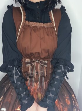 黑色哥特风上衣羊腿袖内搭衬衫