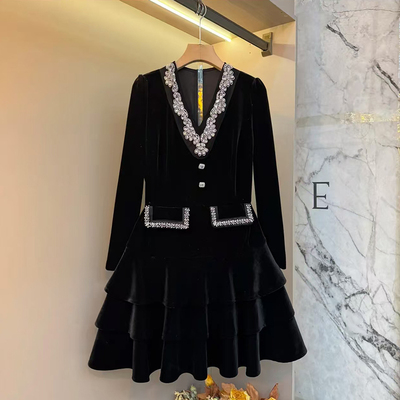 胖妹妹2025金丝绒OL气质连衣裙大码时尚设计感百搭打底裙中长款潮