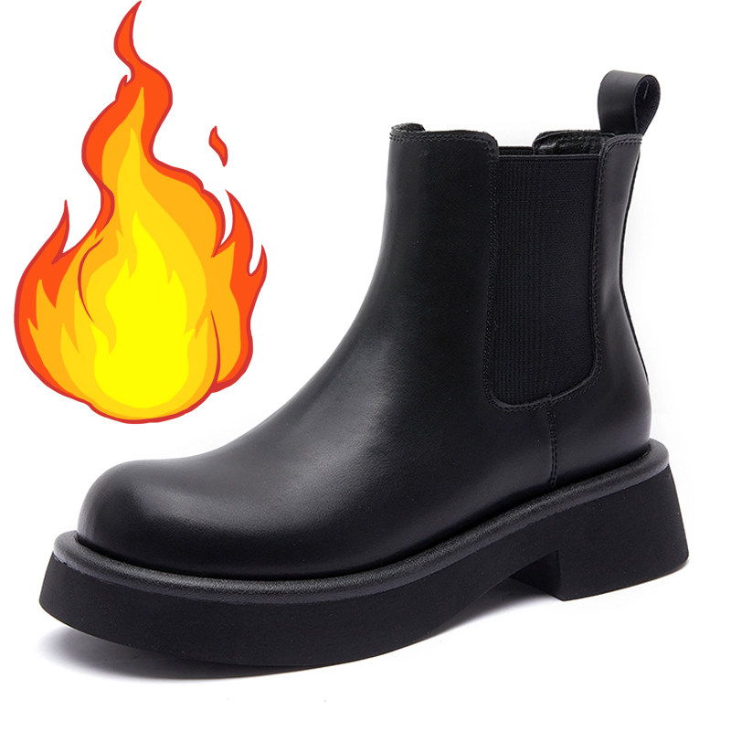 2024 여성을위한 새로운 가을 겨울 굴뚝 부츠 틈새 디자인 여성을위한 플랫 프랑스어 짧은 부츠 LOLI CHELSEA BOOTS