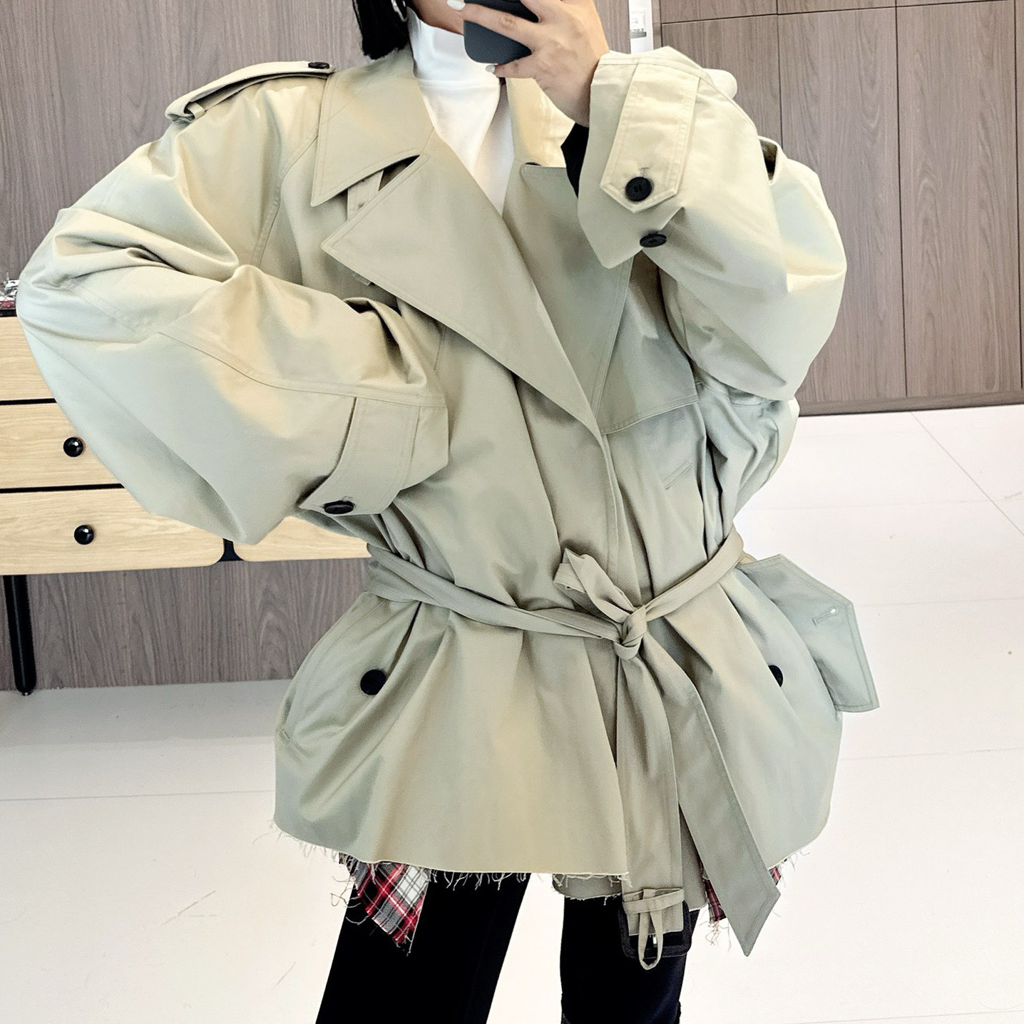 2025新款女装春装欧美时尚小众两色宽松大版长袖宽松风衣外套女