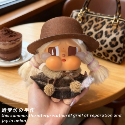 CRYBABY哭娃度假Vacation搪胶玩偶娃衣套装帽子围巾衣服配饰着替