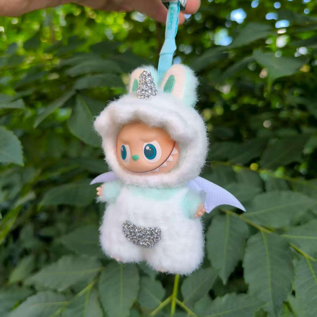 泡泡玛特labubu四代娃衣配饰拉布布心底密码mini字母款毛绒衣服