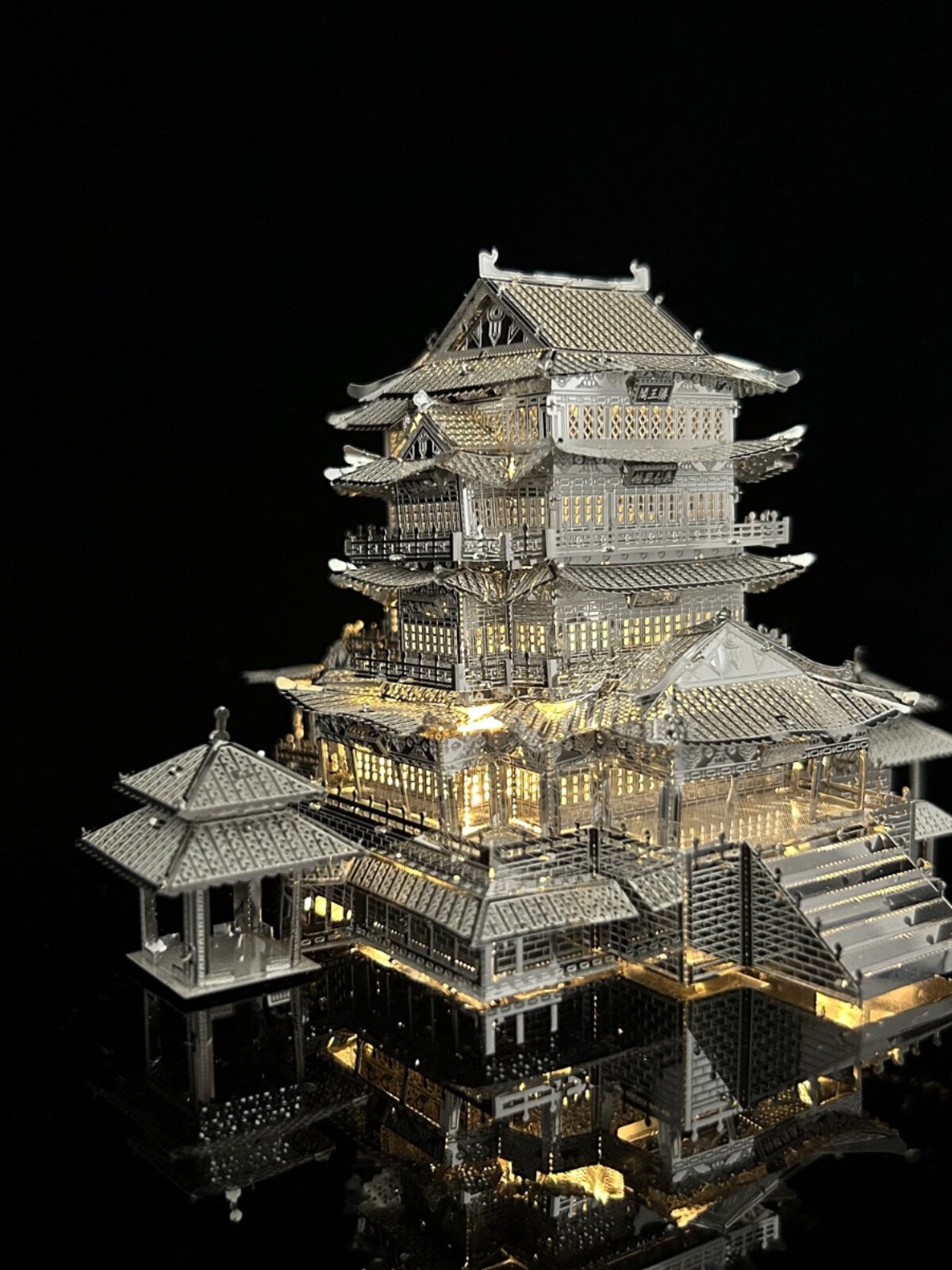 TENGWANG PAVILION 서문 성인 어려운 고대 건물 금속 조립 모델 DIY 손으로 조립 빌딩 블록 감압 장난감