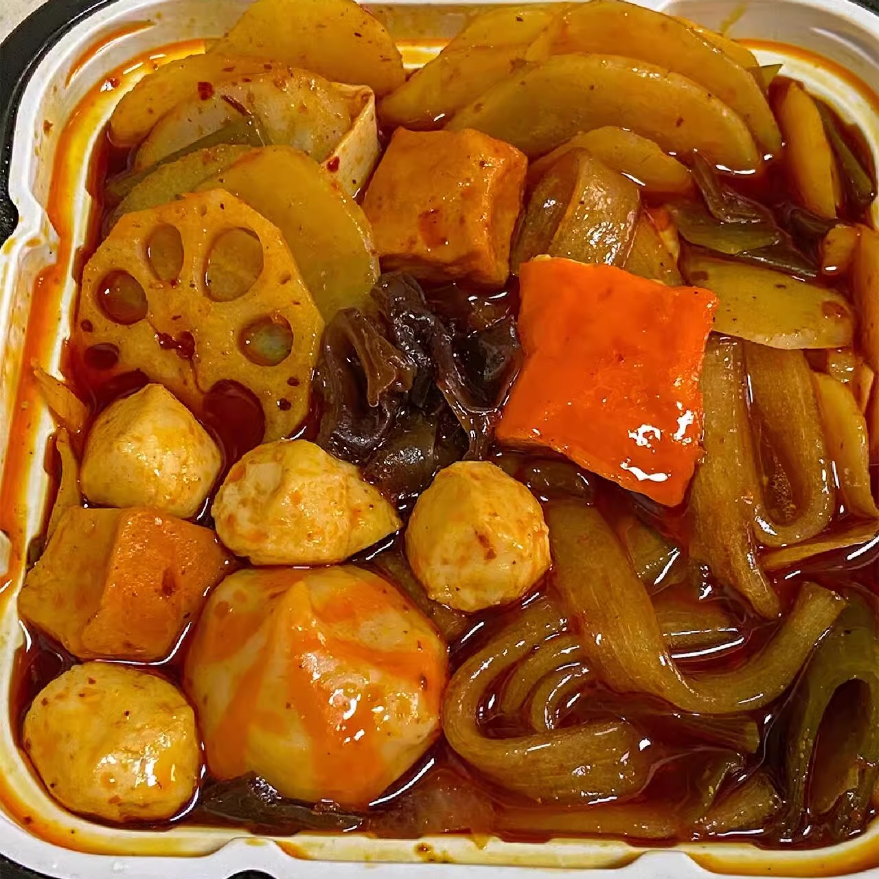 重庆自热火锅懒人小火锅牛肚牛肉火腿肠鱼丸火锅方便速食免煮夜宵