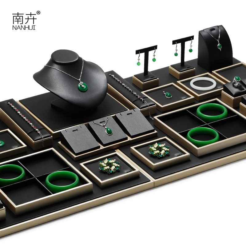 南卉柜台珠宝展示道具