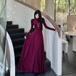 2025冬新款双面绒高领净版百搭气质长裙显瘦收腰大A摆连衣裙红色