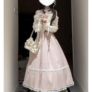 秋日絮语 清楚系优雅温柔低饱和浅粉收腰长裙露肩绑带长袖连衣裙