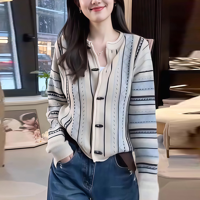 韩系复古牛角扣针织开衫女