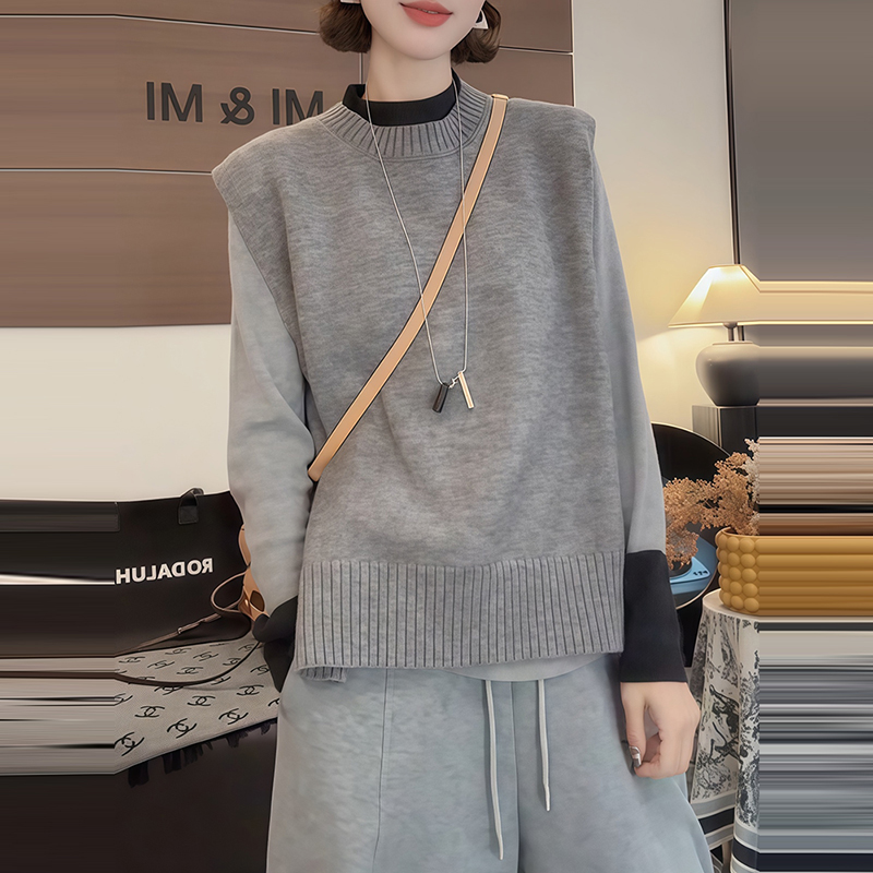 复古慵懒风灰色叠穿针织马甲女2025冬季简约百搭休闲打底衫两件套