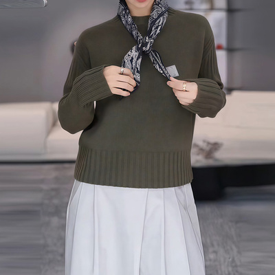 通勤风墨绿色圆领套头针织衫女