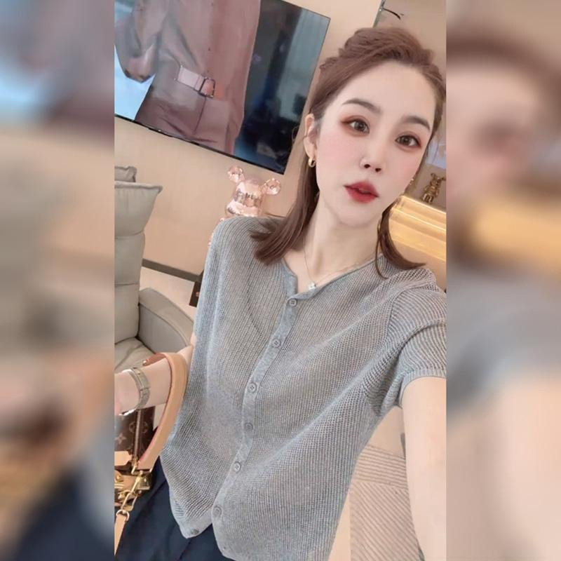 小衫洋气时尚高级感显瘦上衣