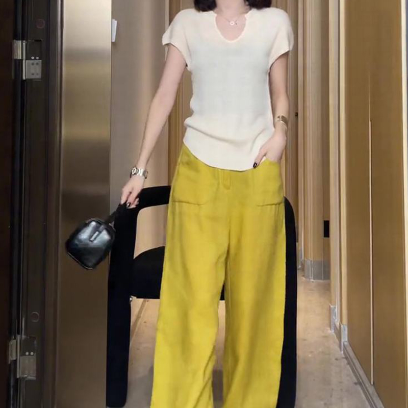 时尚气质减龄百搭轻奢两件套女