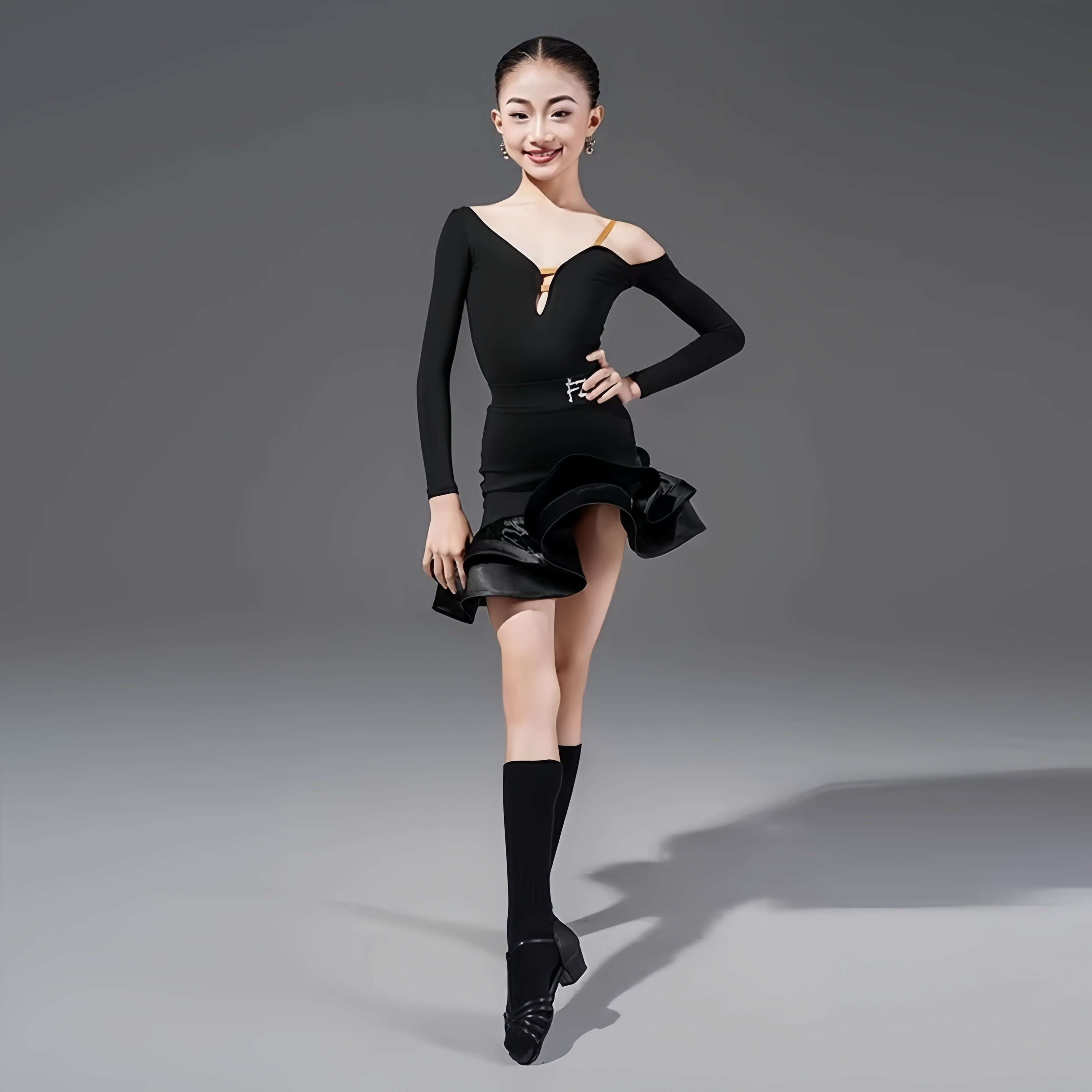 FZS同款春季女童拉丁舞服练习服长袖斜肩露背连体上衣分体鱼骨裙