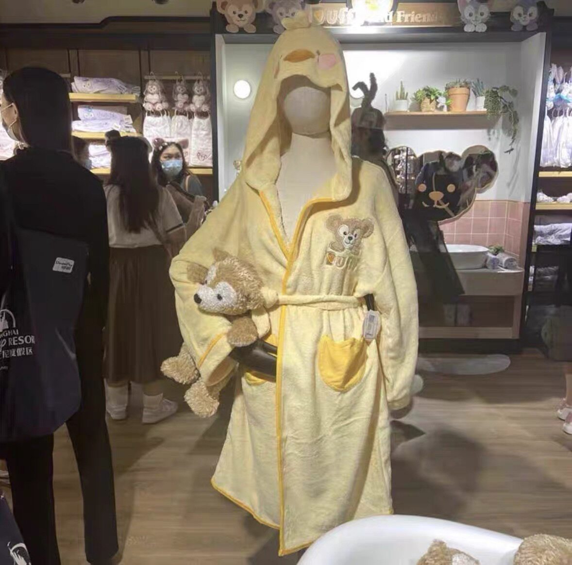 正品迪士尼达菲小黄鸭浴袍睡衣套装成人睡衣家居服装衣服