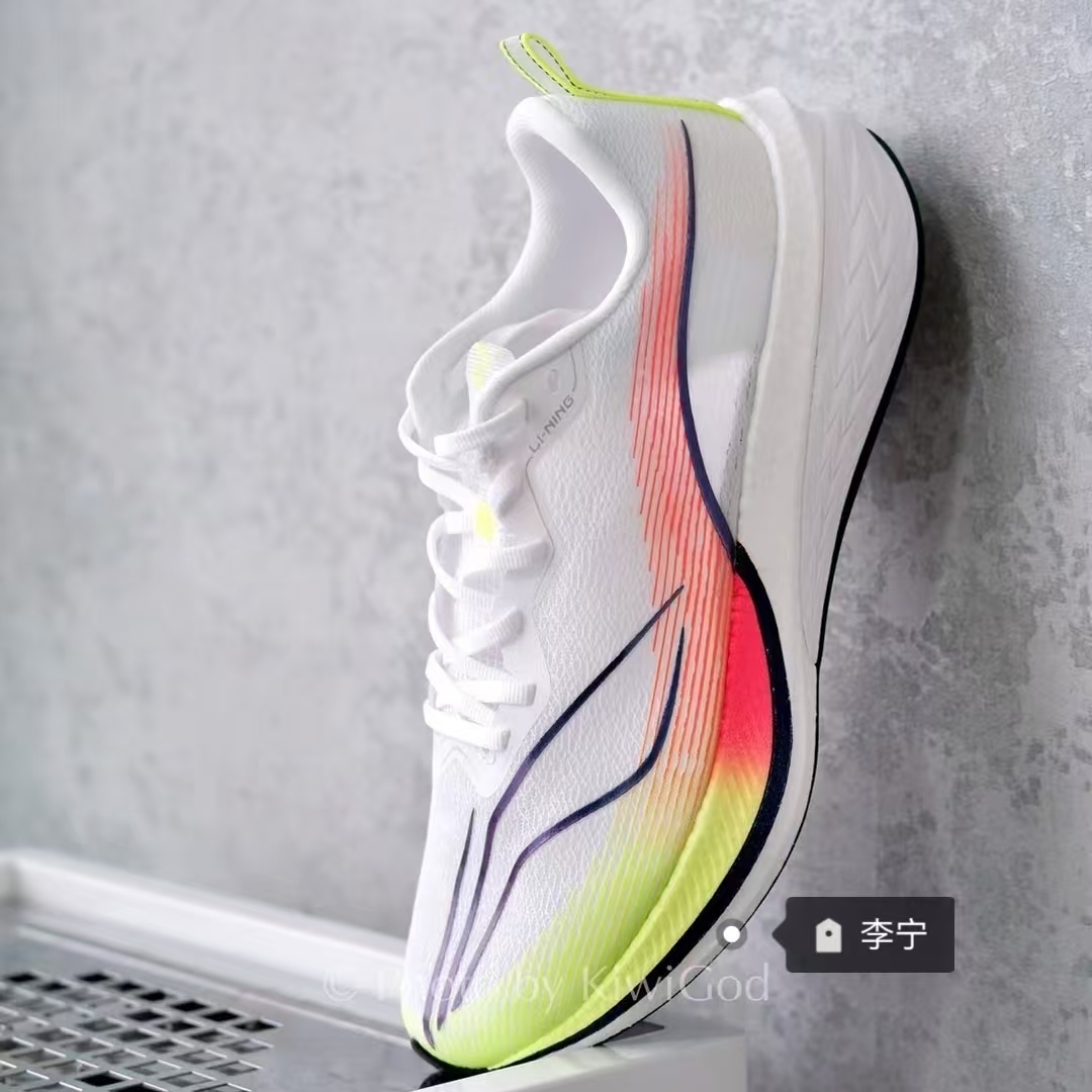LiNing李宁 赤兔6pro 减震防滑耐磨 低帮 马拉松跑步鞋 男款 白色