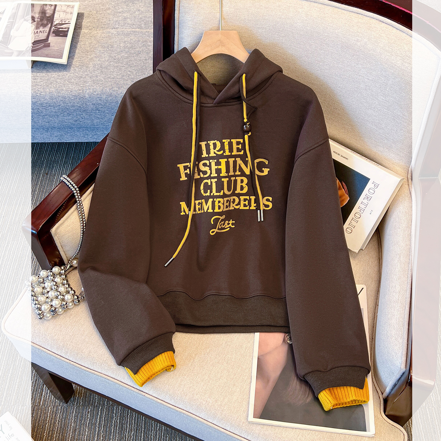 拼接假两件咖色连帽卫衣加绒加厚