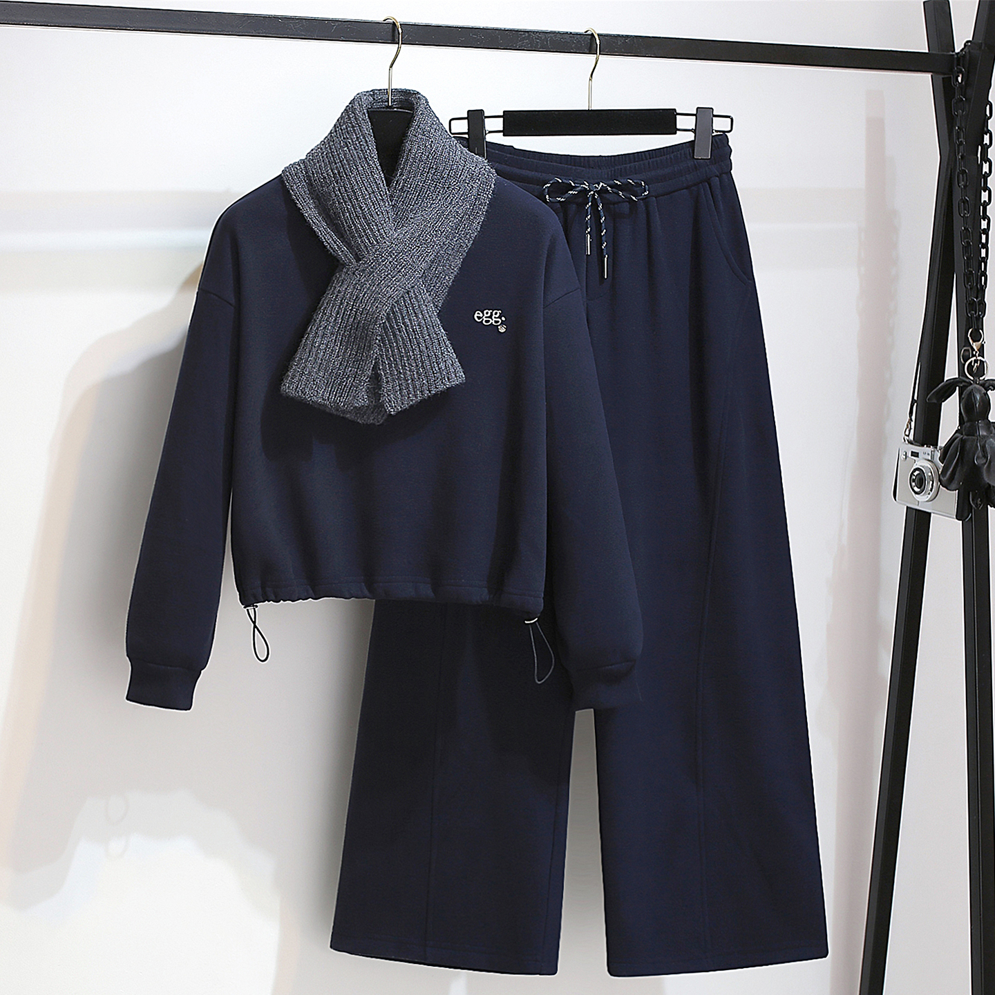 加绒加厚圆领无帽卫衣阔腿裤套装