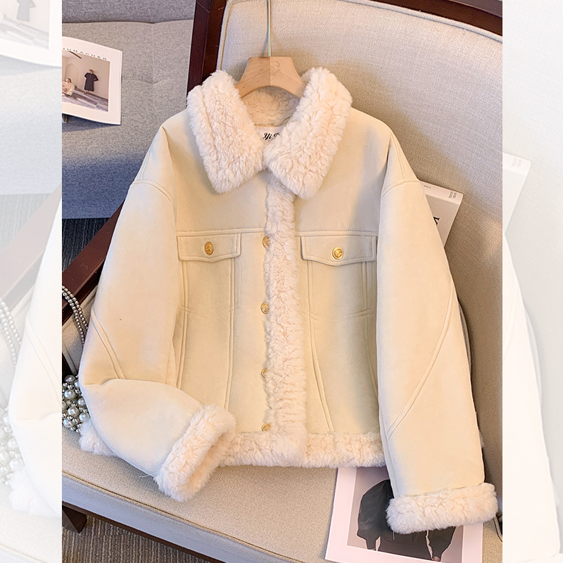 小香风皮一体奶fufu羊羔毛绒外套