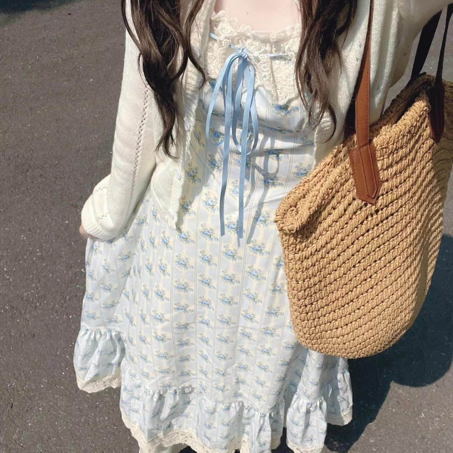 法式蓝色碎花方领吊带连衣裙女