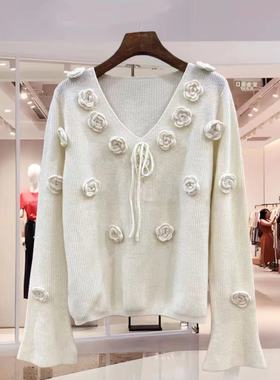 295-9669 飘带V领重工立体订花朵喇叭袖口轻奢洋气羊绒毛衣冬装