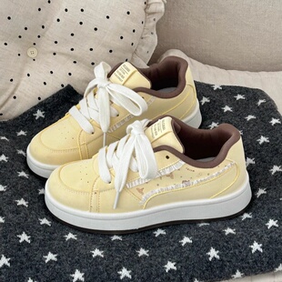 女童板鞋初中生休闲风2026新款春季女生大童鞋子软底防滑轻便学生