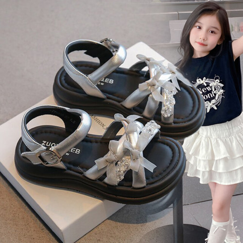 2026新款夏季女童凉鞋黑色儿童鞋子女孩蝴蝶软底露趾沙滩鞋公主鞋