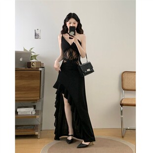 纯欲风辣妹性感蕾丝挂脖黑色吊带连衣裙女夏季不规则开叉包臀长裙