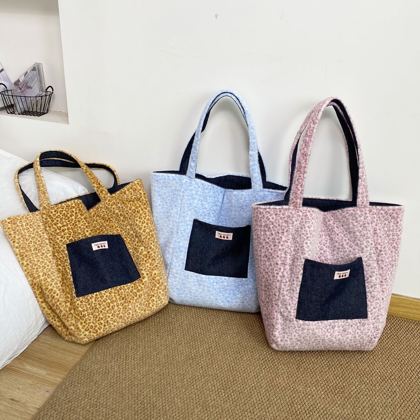 2025秋冬新款日韩豹纹百搭通勤双面牛仔单肩包慵懒风大容量单肩包