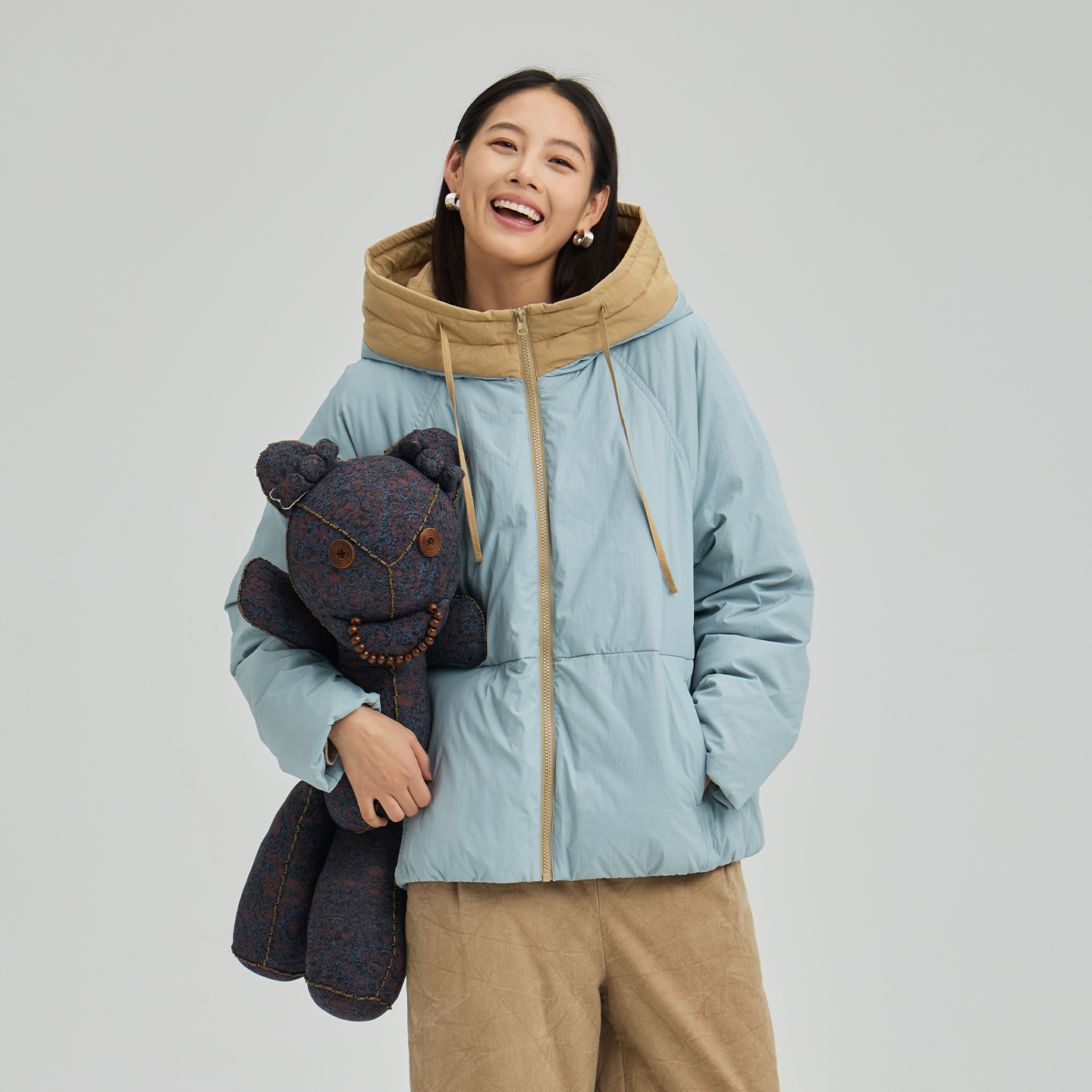 无色无味短款羽绒服女面包服外套