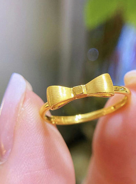 周家同款在逃公主戒指女