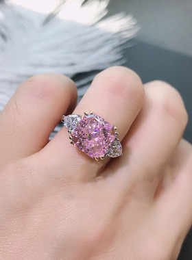 新款爆闪浪漫樱花粉锆石戒指